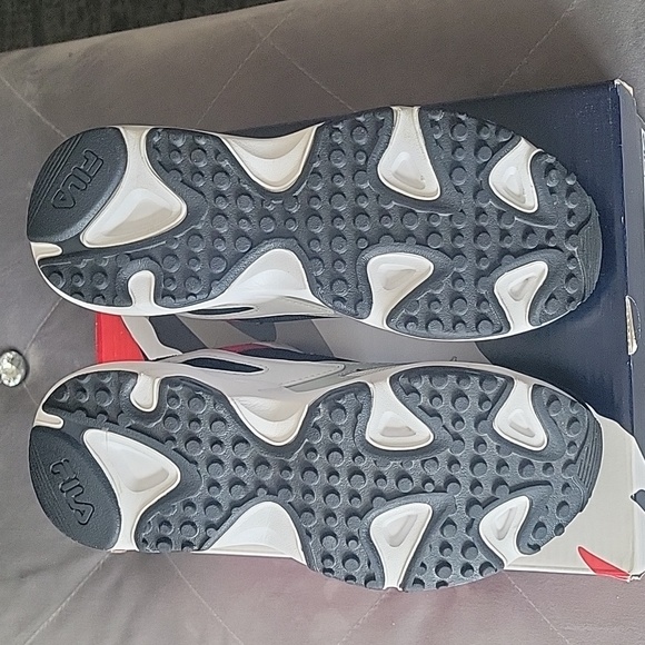 FILA SNEAKERS 🔥🔥🔥 - Picture 5 of 5